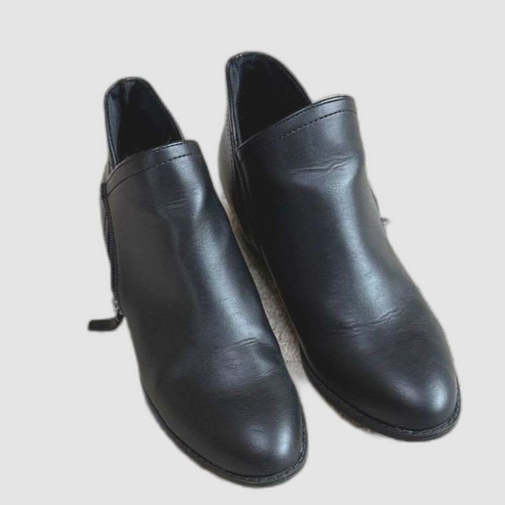 Pacifica Womens Size 8 Black Ankle Booties Block Heel Zip Up Minimalist EUC